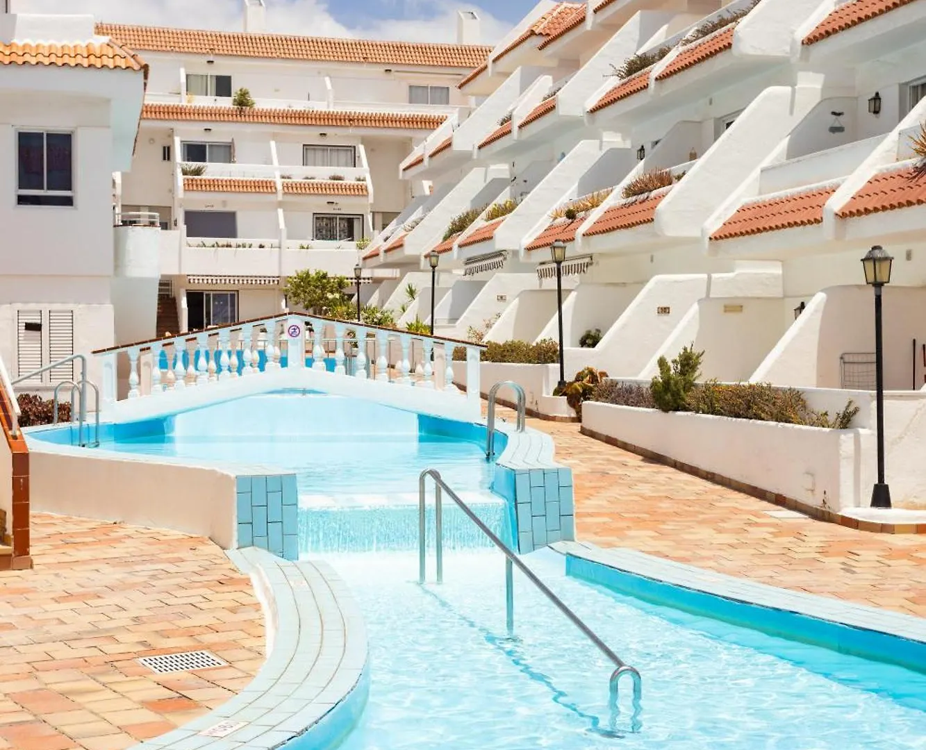 Home2Book Cozy Apt, Pool & Terrace Las Americas Arona