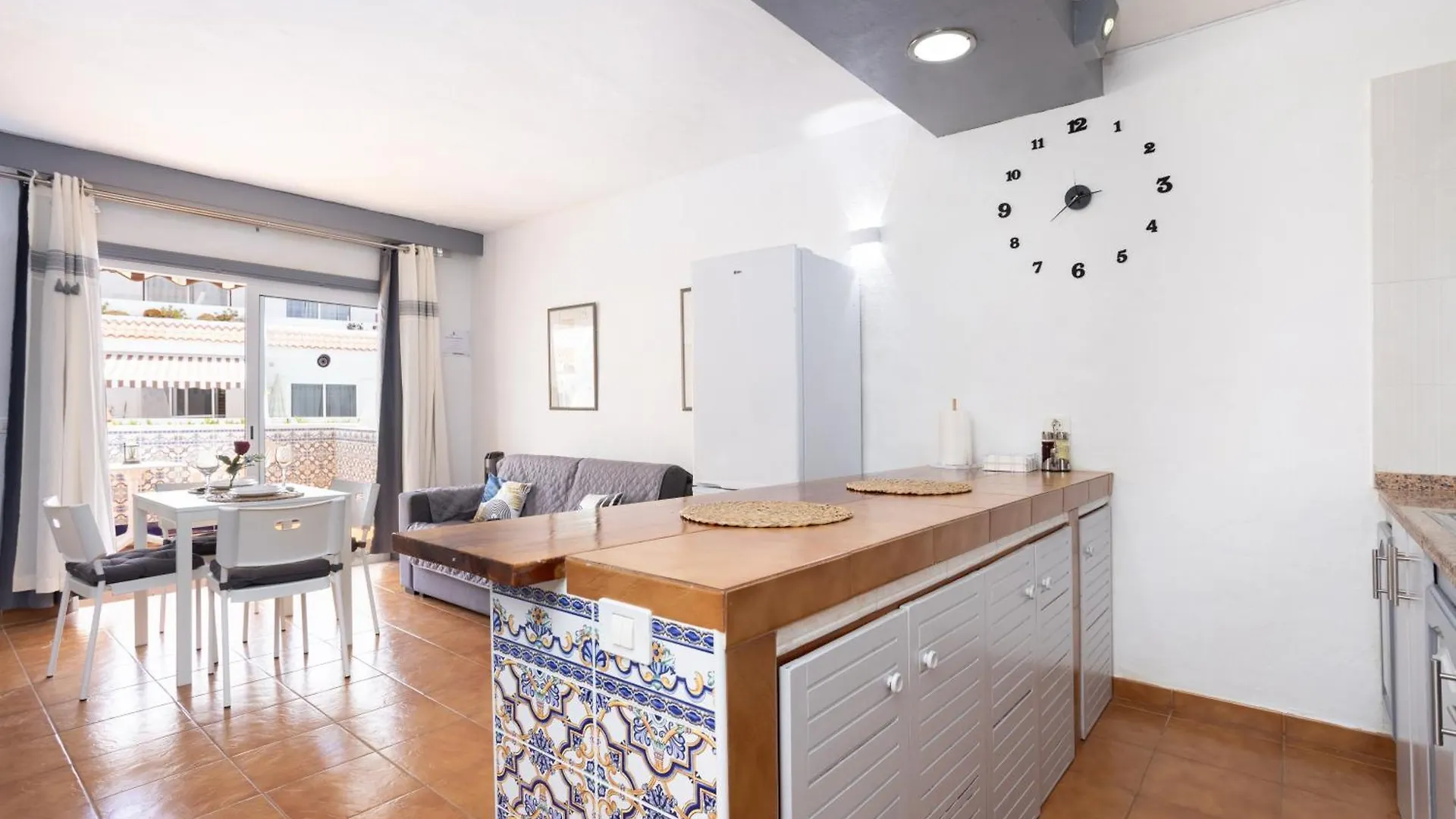 Home2Book Cozy Apt, Pool & Terrace Las Americas 阿罗纳 0*,
